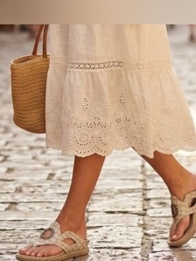 Modzori Reversibles Thong Sandals Black and Beige Sz 9 Travel Beach Comfy